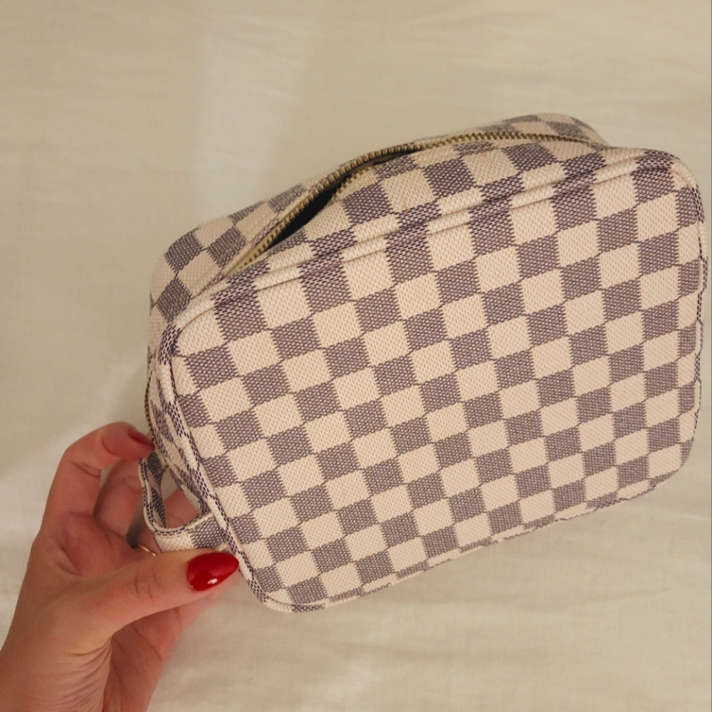White Checkered Make Up Bag Toiletry Case